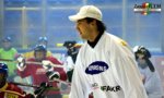 22.07.2010 - Hokejowe Lato w Krynicy-Zdroju, Vladimir Mihalik podczas treningu z dziemi na krynickim lodowisku
