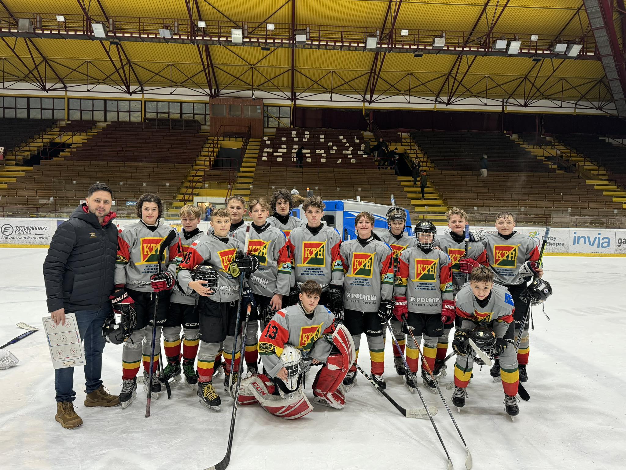 druyna UKS KTH U15 - turniej CJHL w Trebisovie