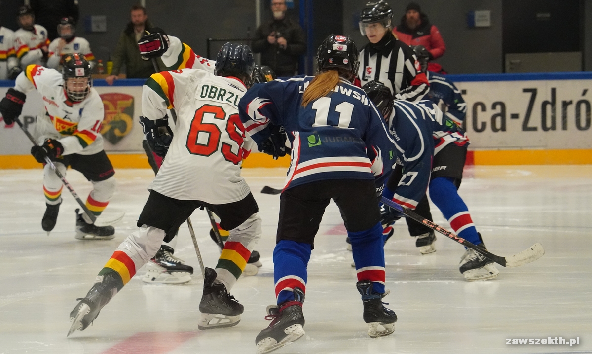 m�odzicy KTH w bara�ach