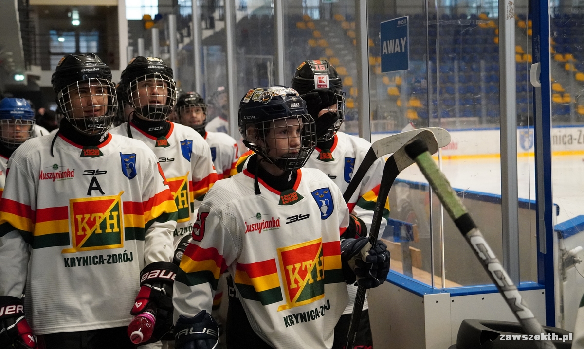 m�odzicy KTH w bara�ach