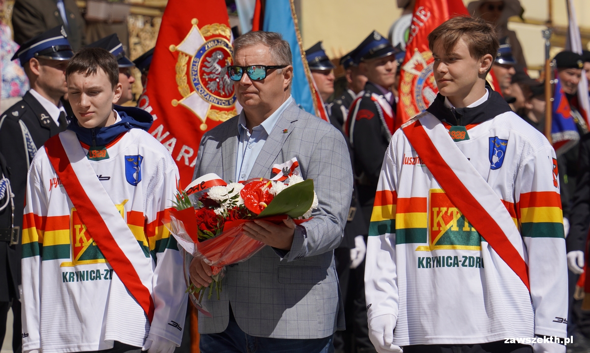 kateheci na uroczy�to�ciach upami�tnienia uchwalenia Konstytucji 3 Maja