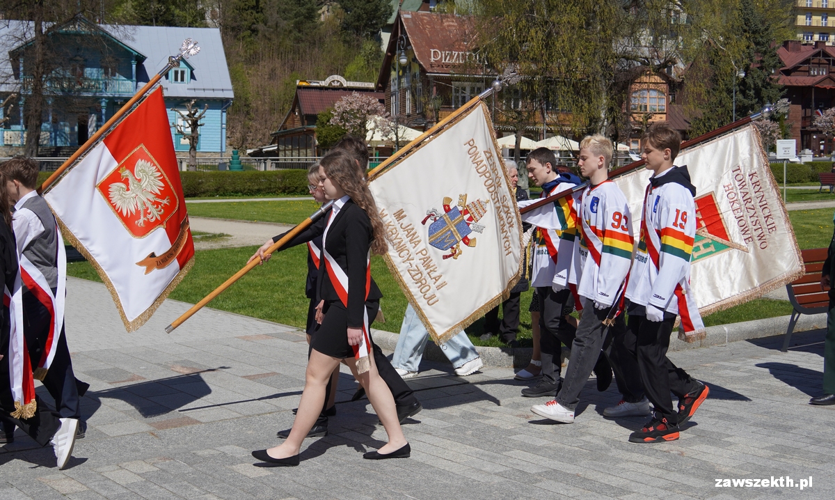 kateheci na uroczy�to�ciach upami�tnienia uchwalenia Konstytucji 3 Maja
