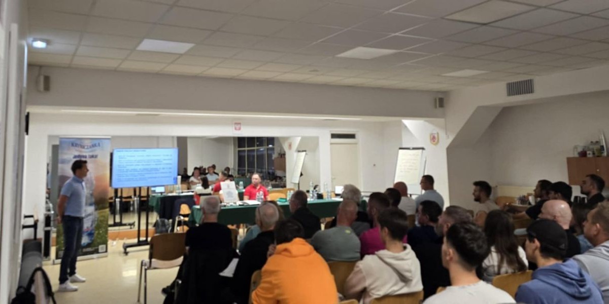 spotkanie szkoleniowe s�dzi�w lodowych i funkcyjnych okr�gu ma�opolsko-podkarpackiego