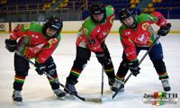Damian Tyczyski, Adam wiadek i Pawe Zygmunt wezm udzia w 53 Quebec International Pee-Wee Hockey Tournament